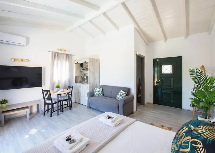 Acharavi * Acharavi (Corfu)